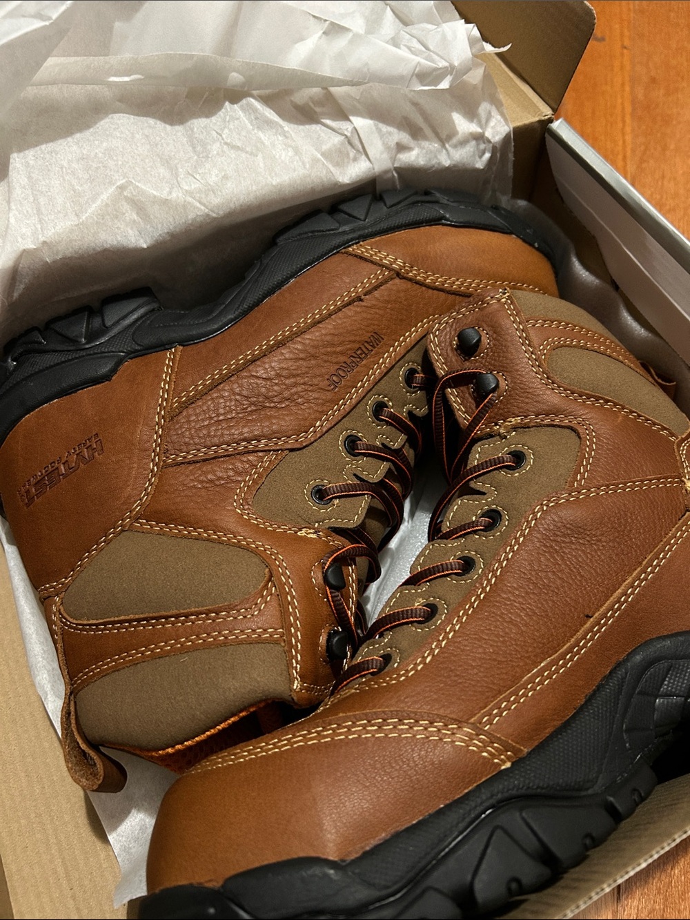 New Hytest Waterproof composite toe Boot size 9
